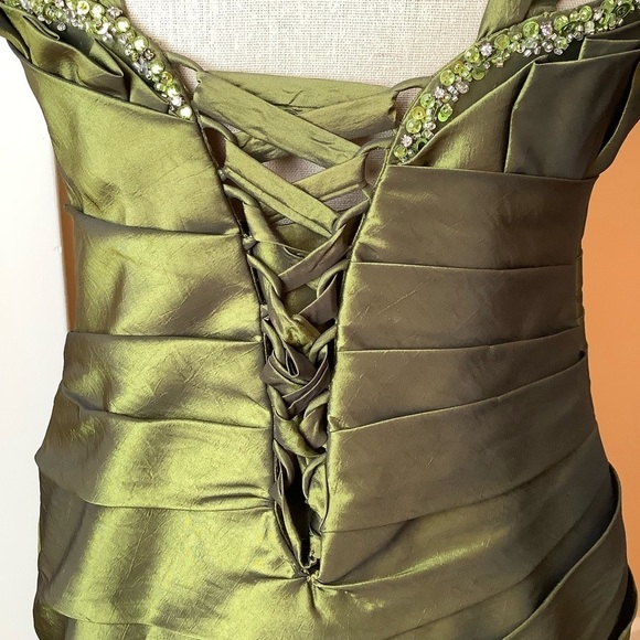 VINTAGE Green Ruched Sequin Evening Gown - Picture 11 of 16